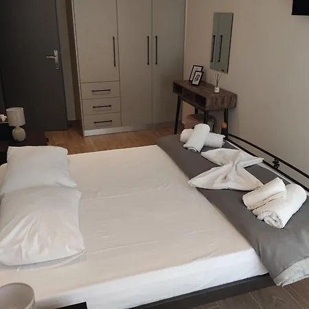 George's House アパート Lefkáda